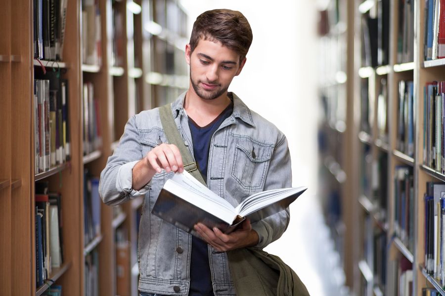 que son los creditos universitarios y beneficios